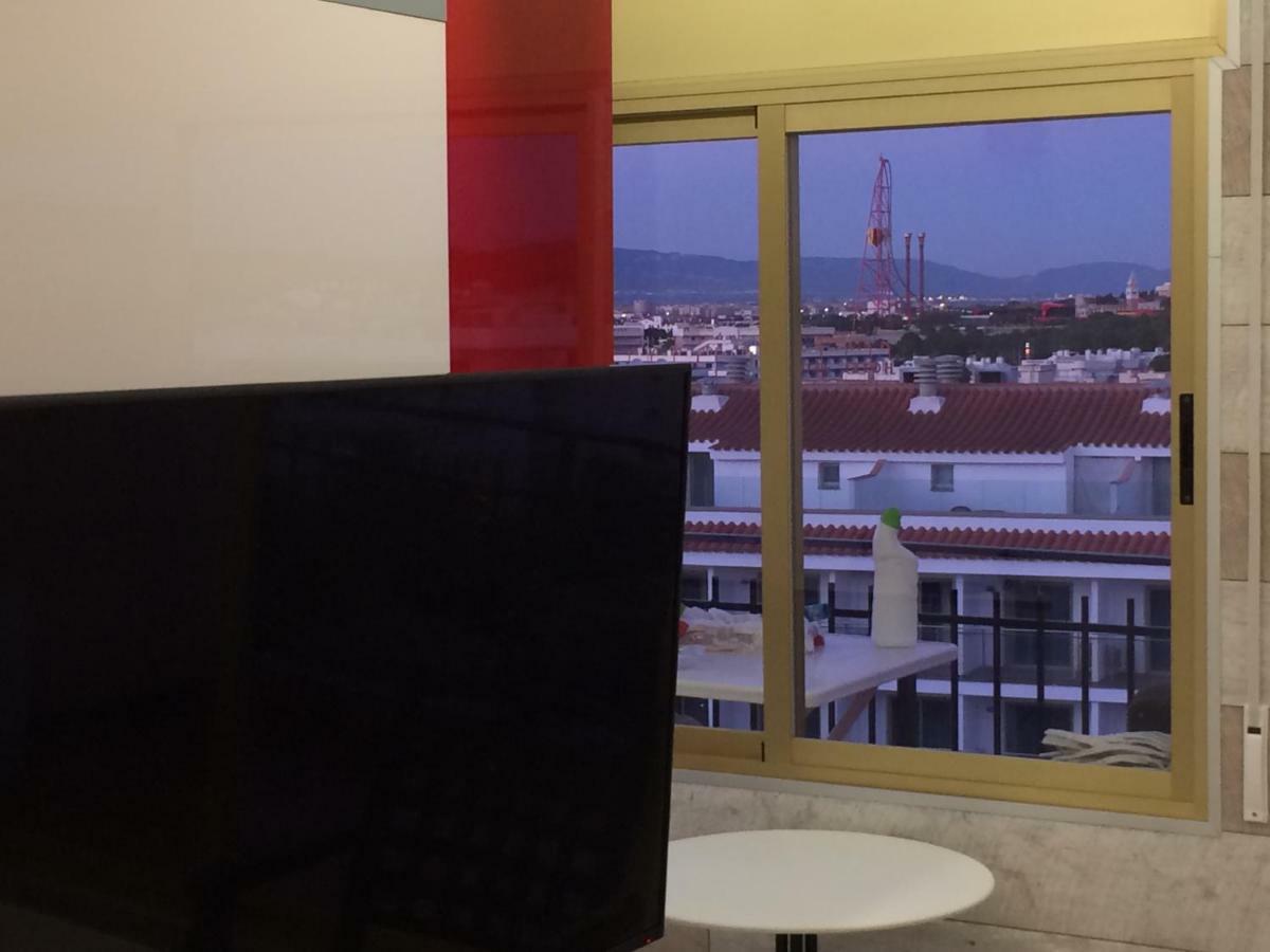Apartamento En Salou Con Las Vistas Al Port Aventura Kültér fotó
