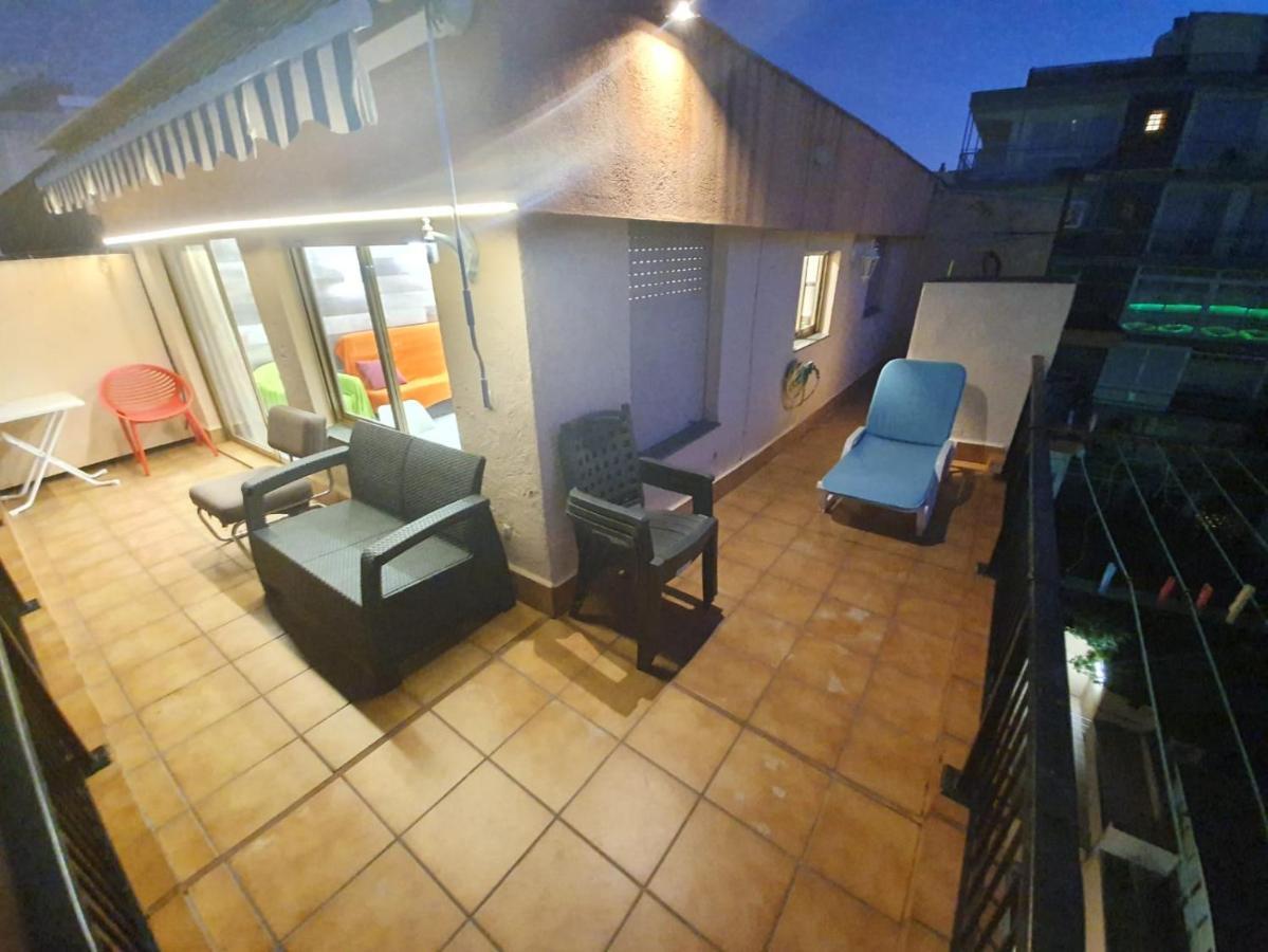 Apartamento En Salou Con Las Vistas Al Port Aventura Kültér fotó